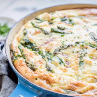 Simple Asparagus, Ham, and Gruyère Frittata